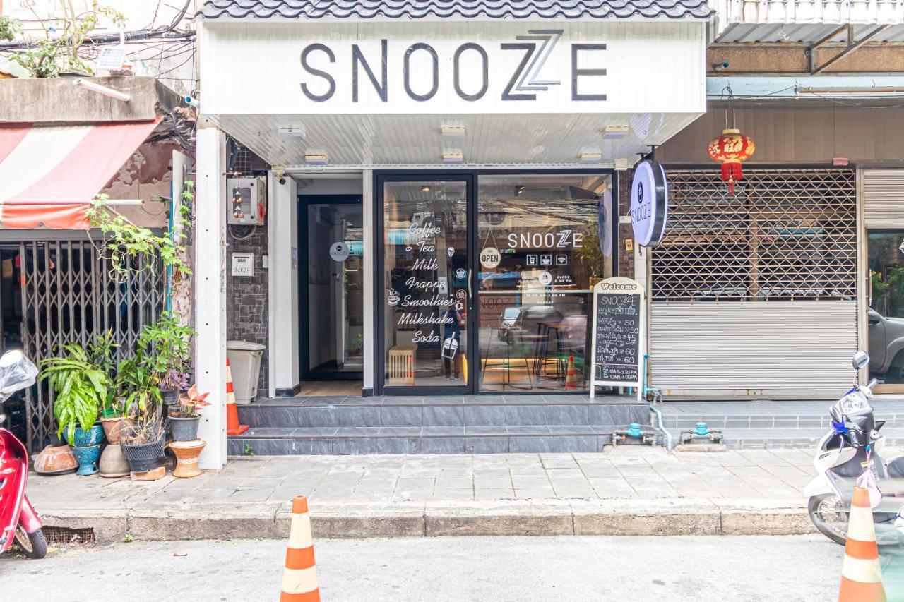 Snoozzze Hostel ใกล้รถไฟฟ้า ย่านบางรัก (Adults Only) Бангкок Экстерьер фото